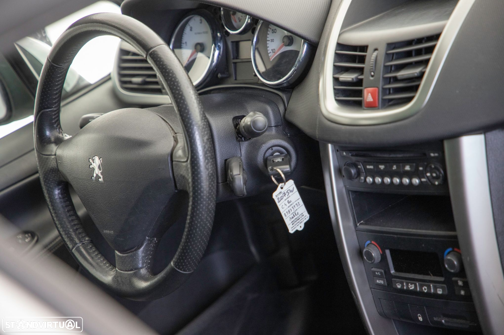 Peugeot 207 SW 1.6 HDi Outdoor - 21