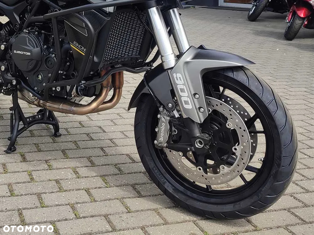 QJMOTOR 900 S - 9