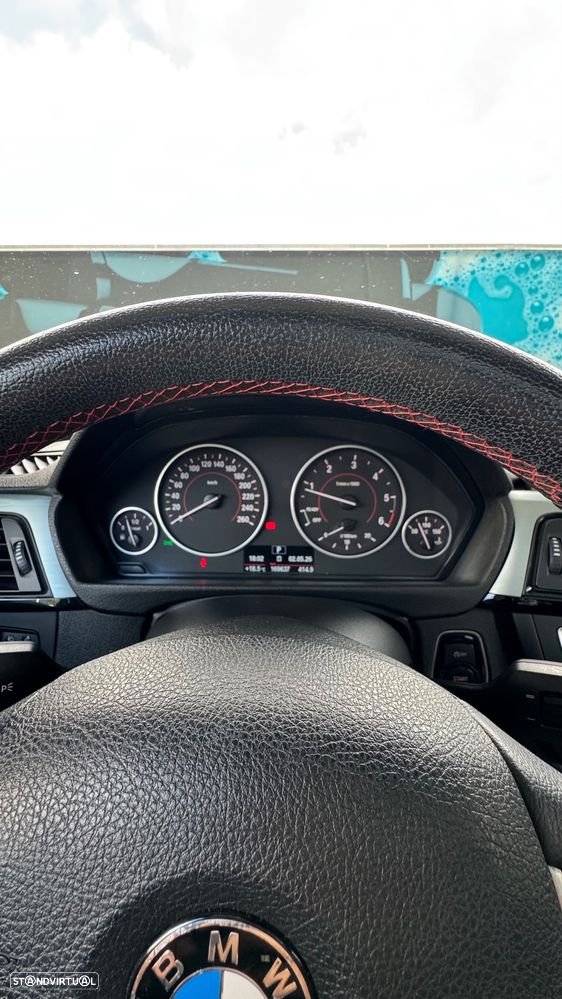 BMW 318 d Auto Line Sport - 10