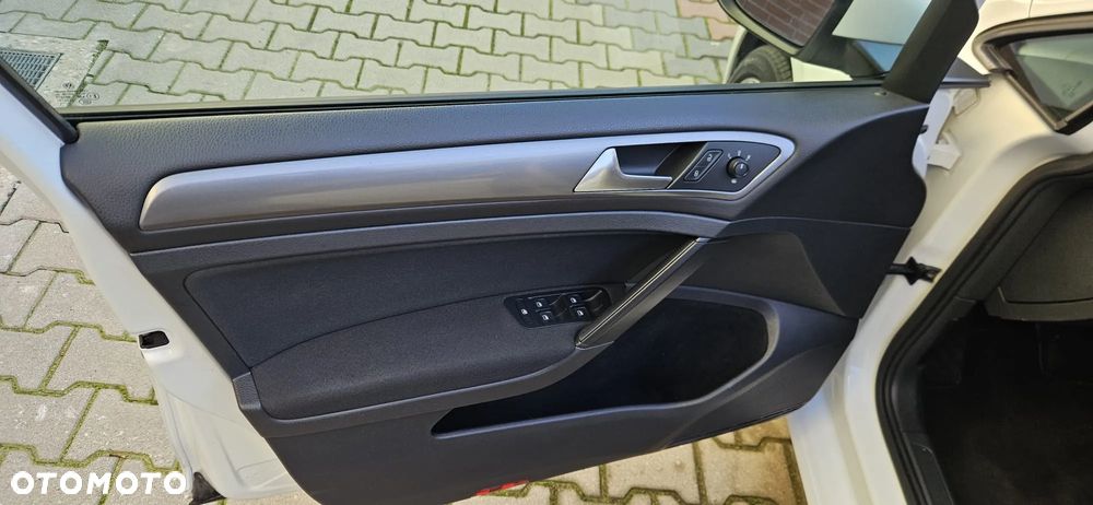 Volkswagen Golf 1.6 TDI BMT Comfortline - 4