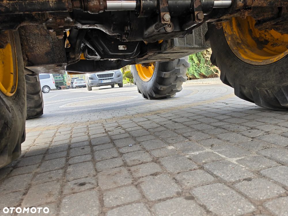 JCB 4CX / Szybkozłącze przód i tył - 17