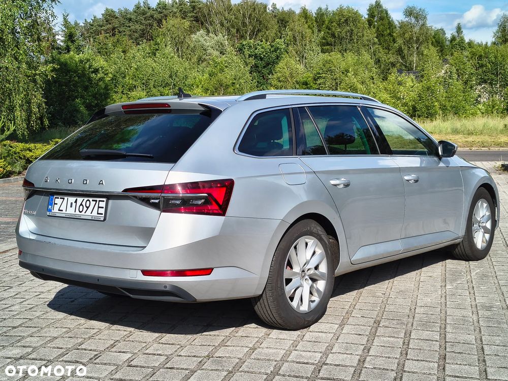 Skoda Superb 2.0 TDI DSG Premium Edition - 6