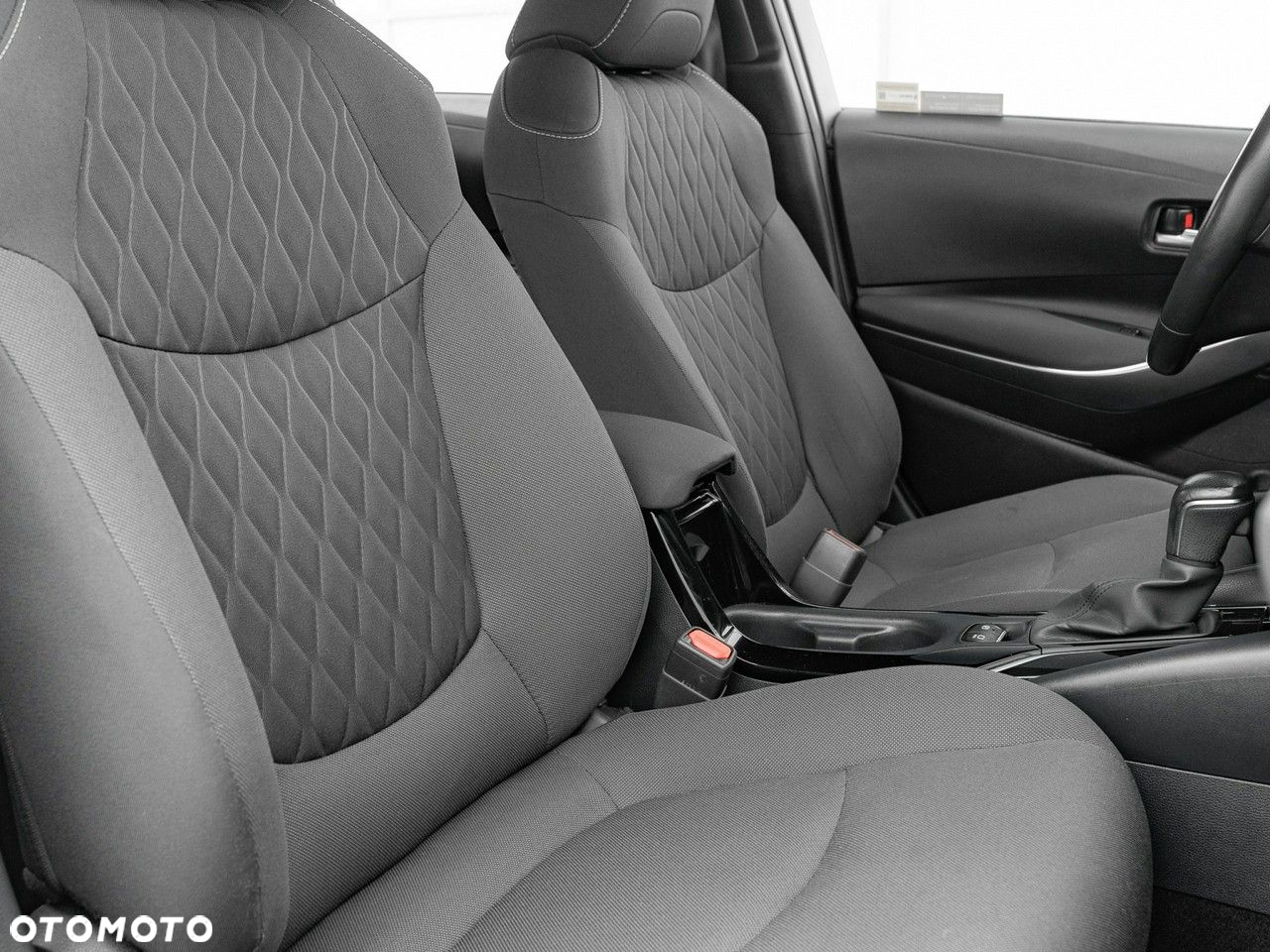 Toyota Corolla 1.8 Hybrid GPF Comfort - 22