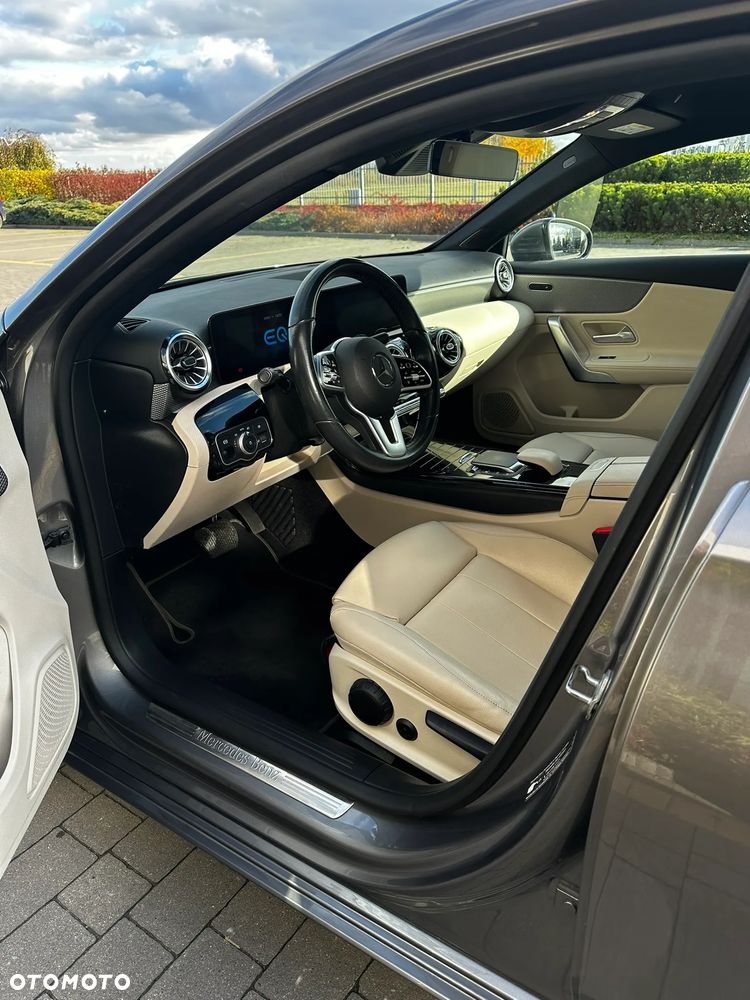 Mercedes-Benz Klasa A 250 Style 7G-DCT - 22