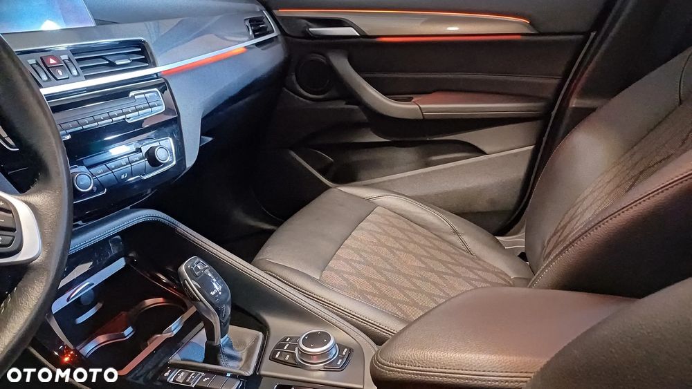 BMW X1 sDrive18i xLine - 36