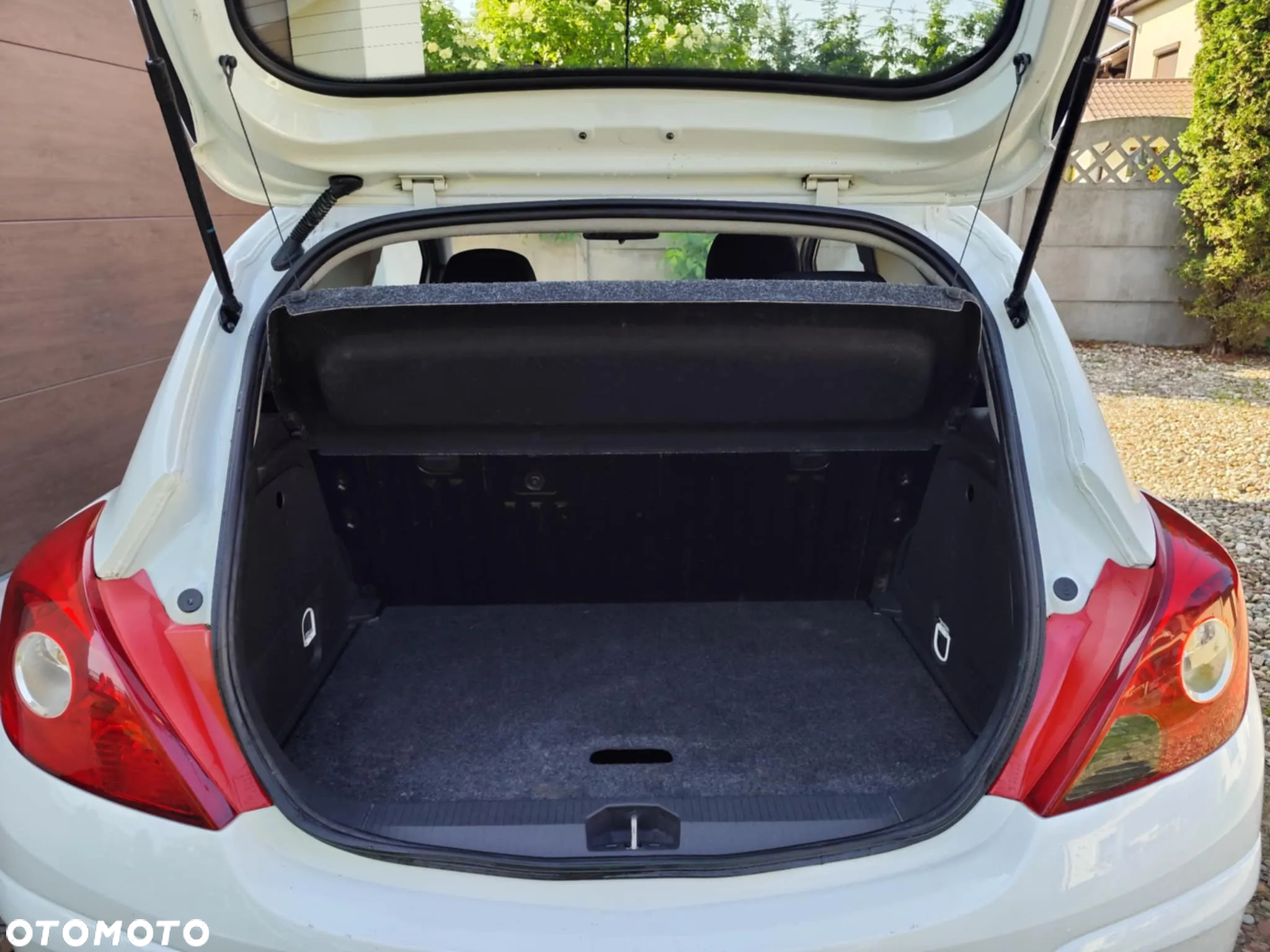 Opel Corsa 1.2 16V Enjoy - 6