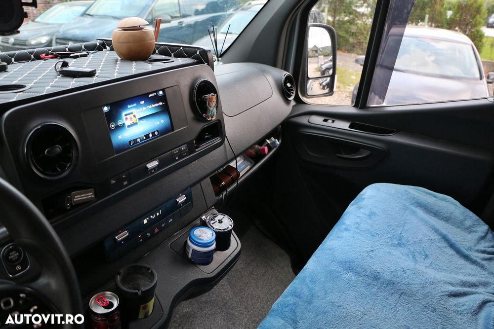 Mercedes-Benz Sprinter 319 - 14