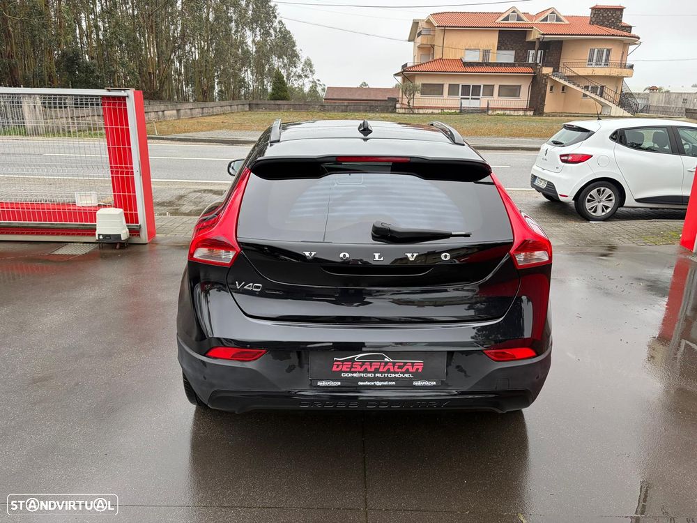 Volvo V40 Cross Country D2 Momentum - 6