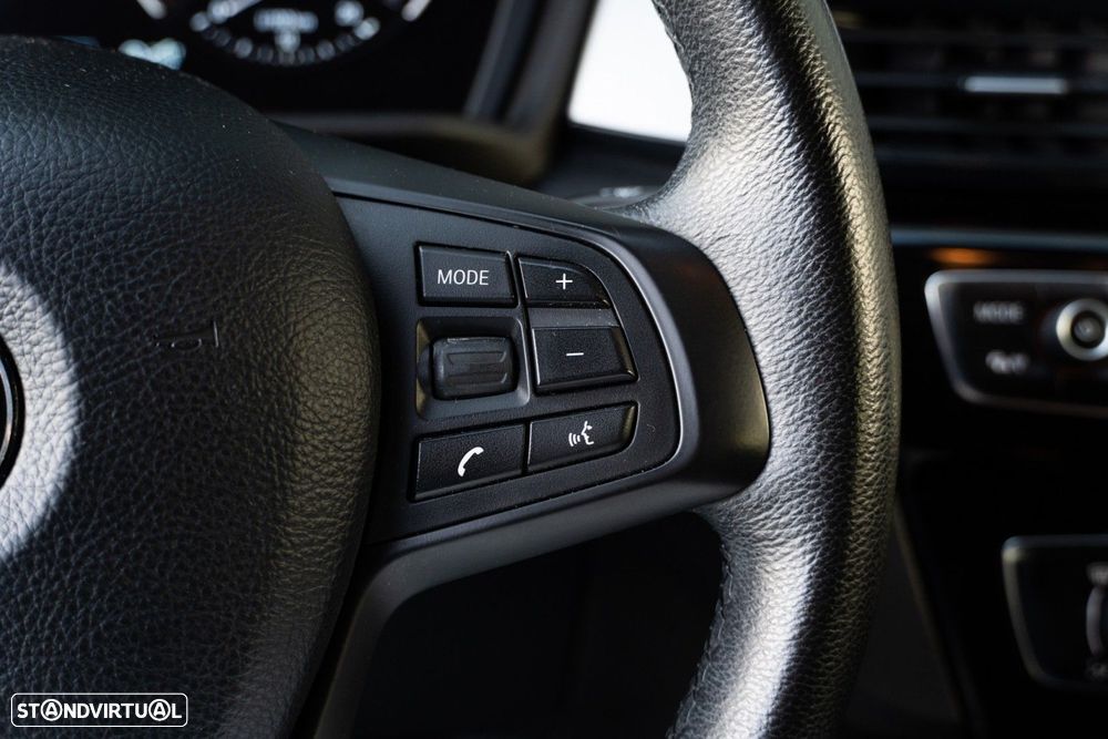 BMW X1 18 d sDrive Auto - 24