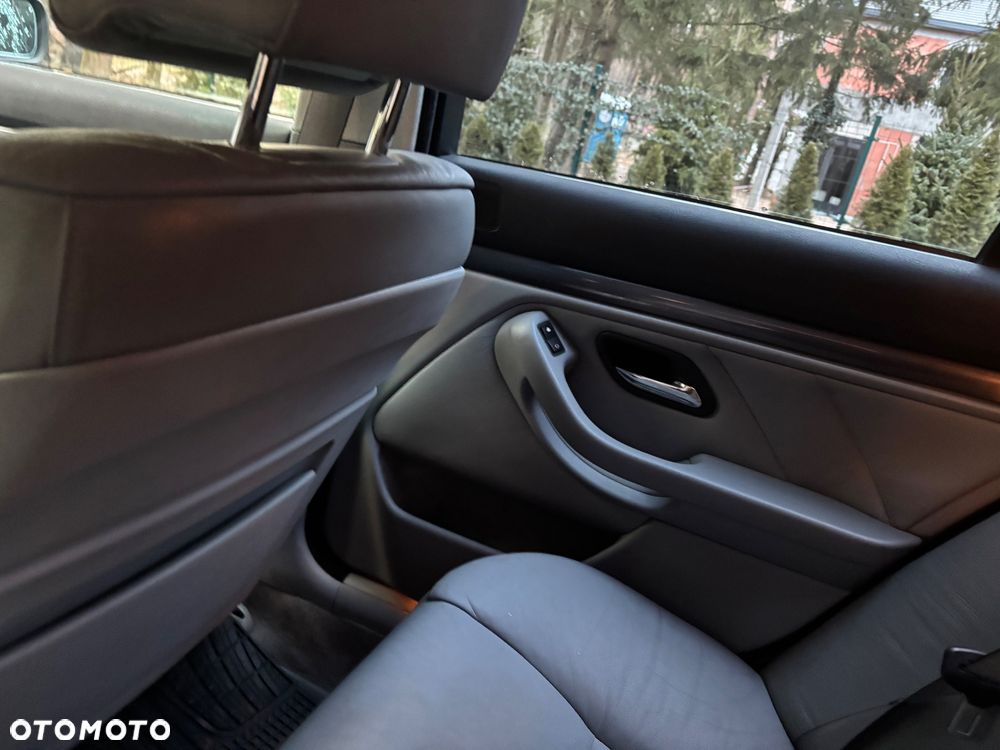 BMW Seria 5 540i - 20