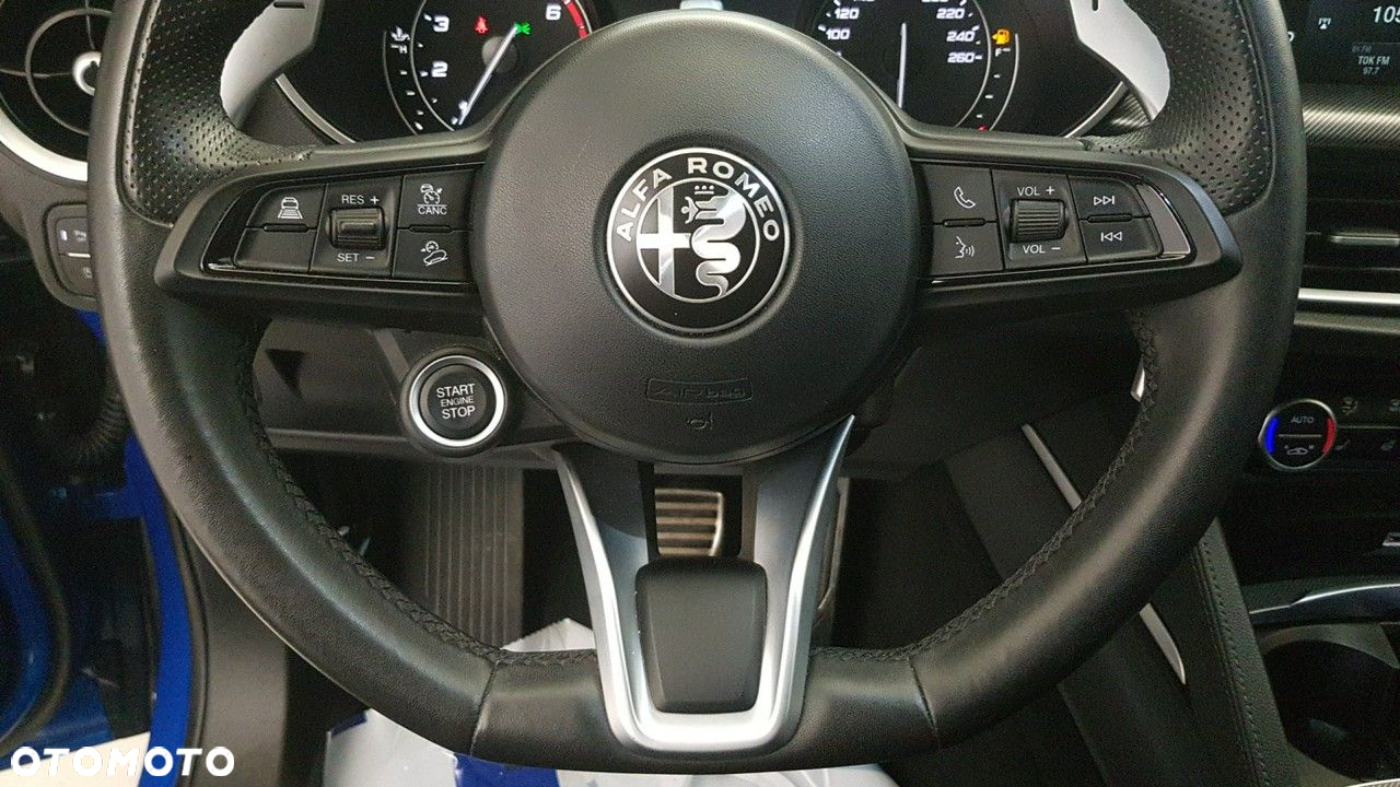 Alfa Romeo Stelvio - 28