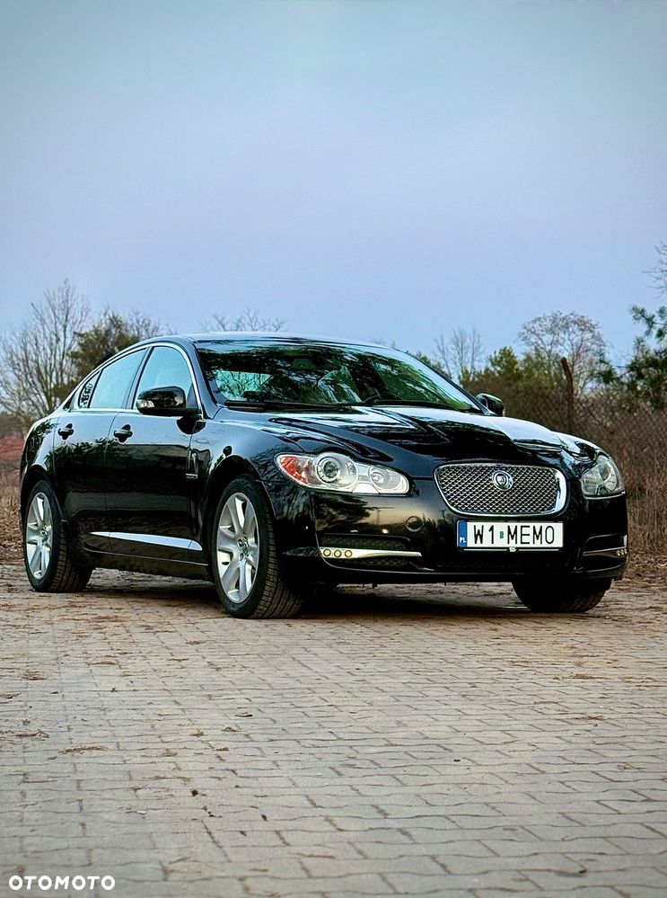 Jaguar XF 2.7 V6 D Luxury - 8
