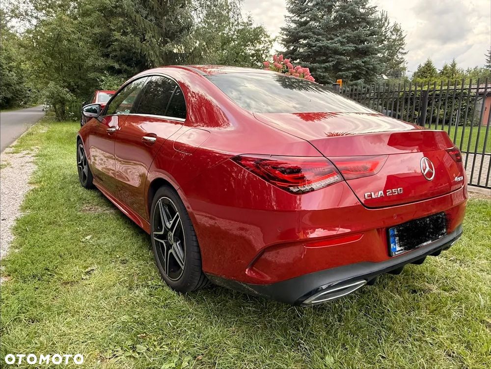 Mercedes-Benz CLA 250 4-Matic AMG Line 7G-DCT - 2