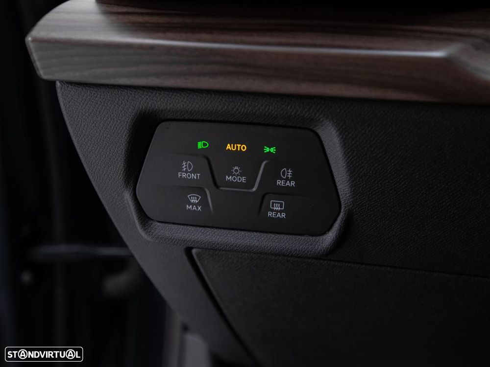 SEAT Leon 1.4 e-Hybrid Xcellence DSG - 16