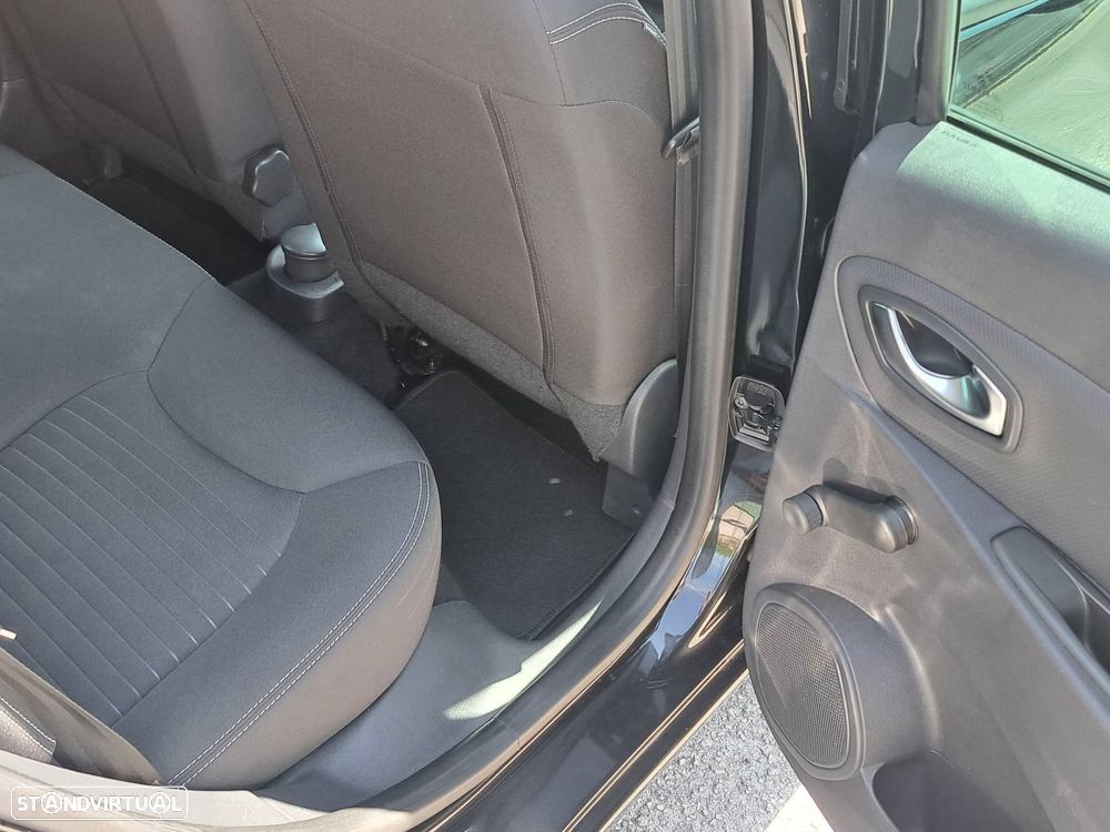 Renault Clio 0.9 TCe Limited - 24