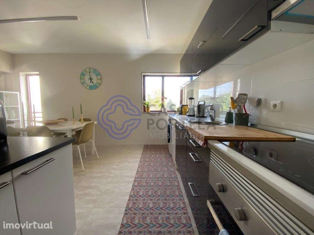 Apartamento T4 para Arrendar totalmente remodelado Sra. Da Hora com 12 - Grande imagem: 3/46