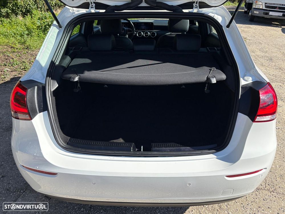 Mercedes-Benz A 180 d 8G-DCT - 48