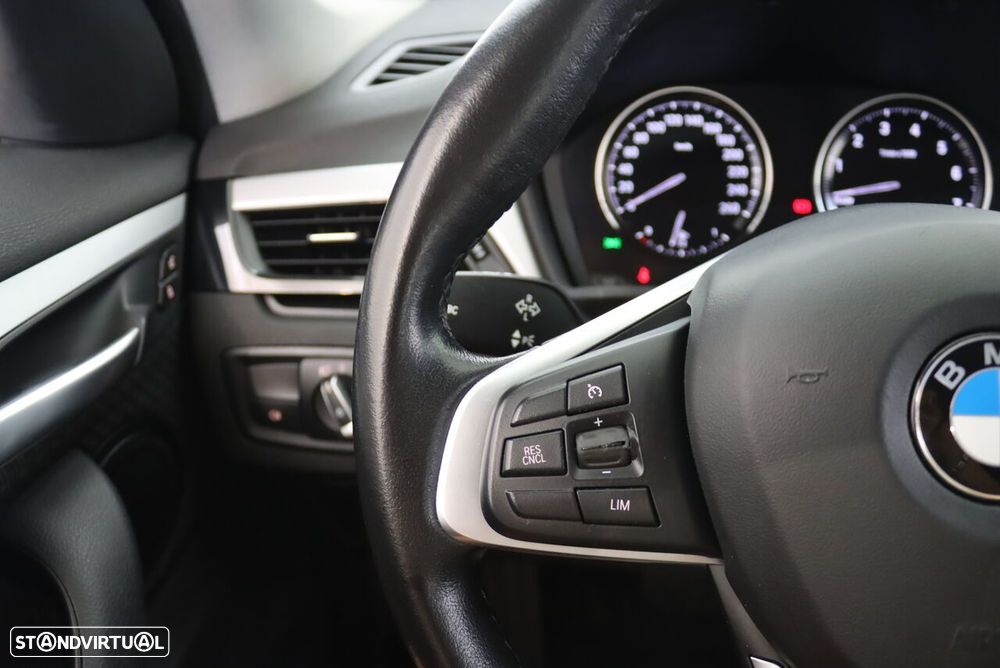 BMW X1 25 e xDrive xLine - 17