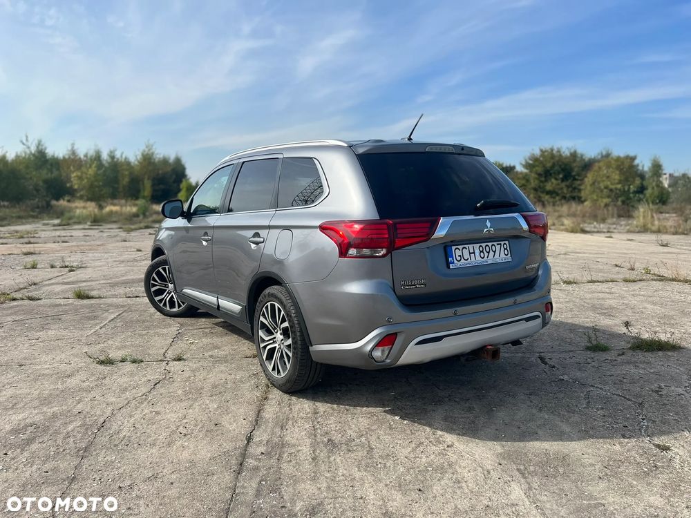 Mitsubishi Outlander - 6