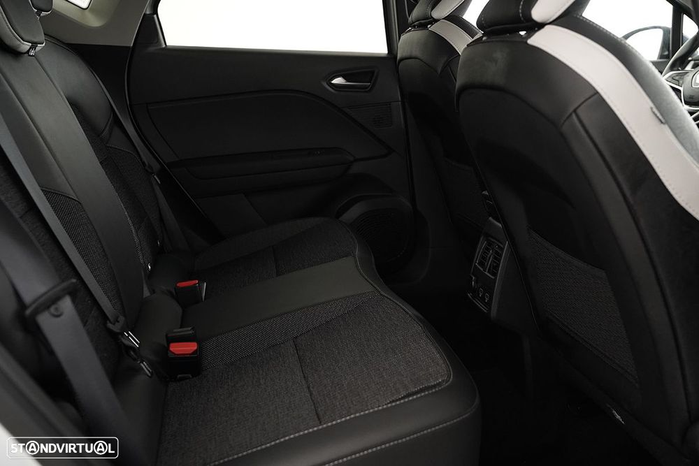 Renault Captur 1.0 TCe Techno Bi-Fuel - 24