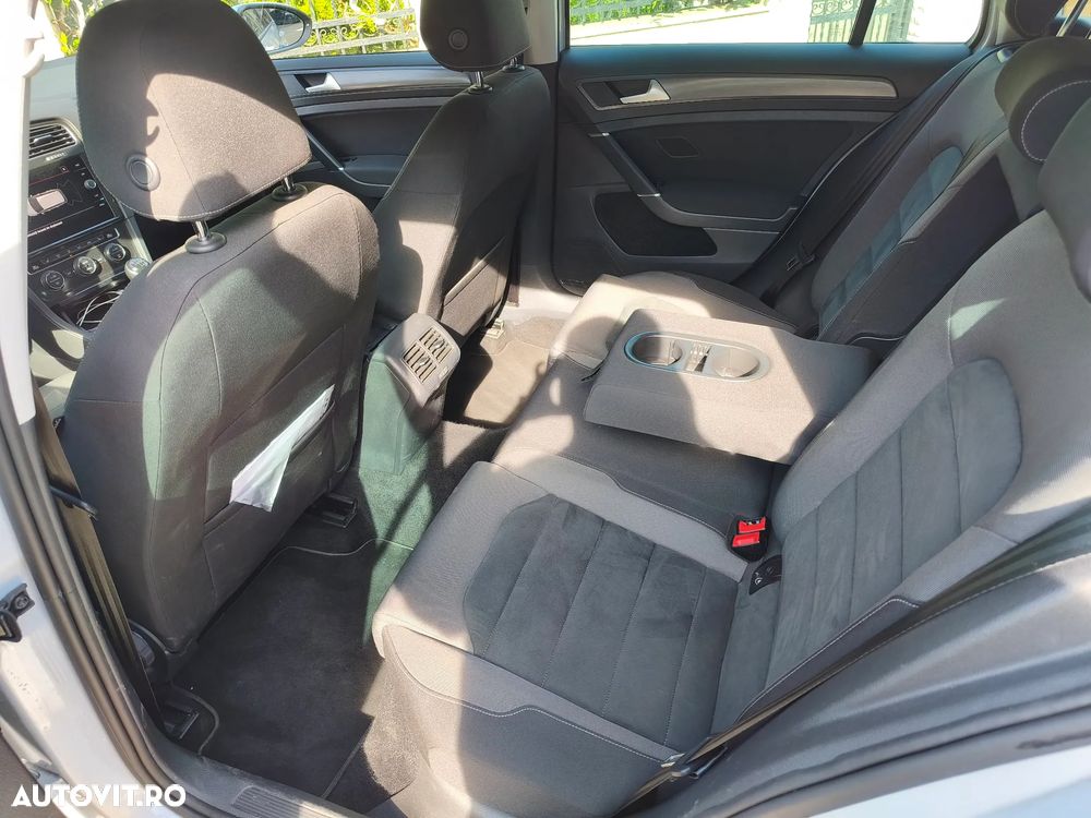 Volkswagen Golf 2.0 TDI BMT Comfortline - 9