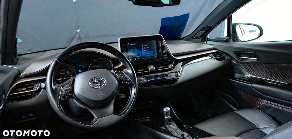 Toyota C-HR Lounge - 11