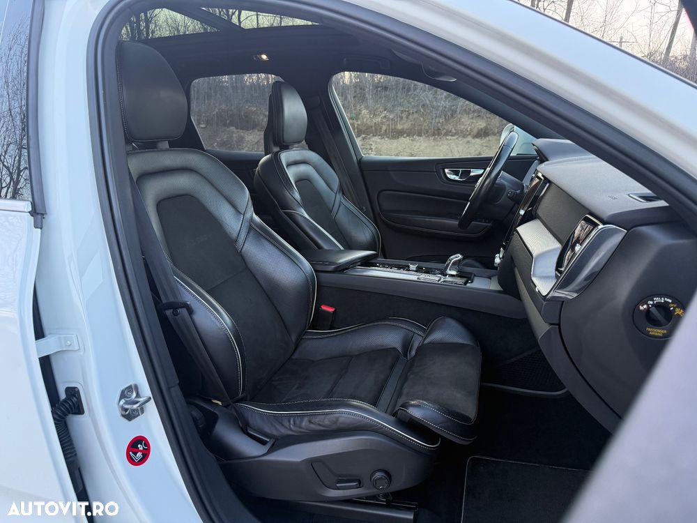 Volvo XC 60 T8 Twin Engine AWD R-Design - 16