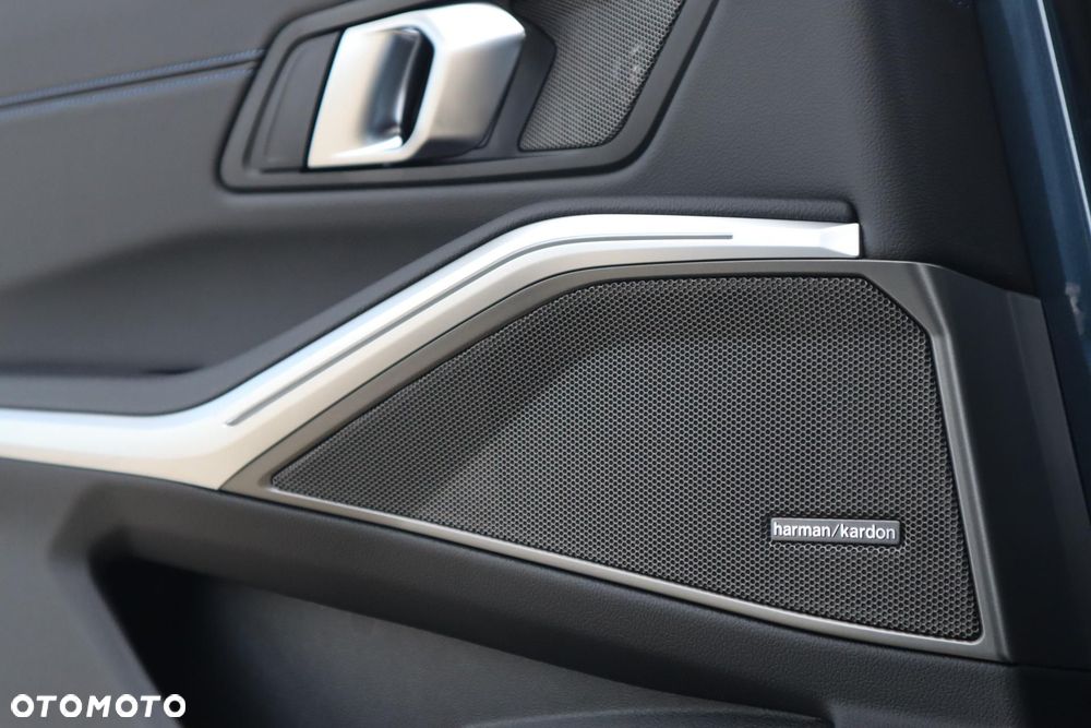 BMW Seria 3 330i M Sport - 22