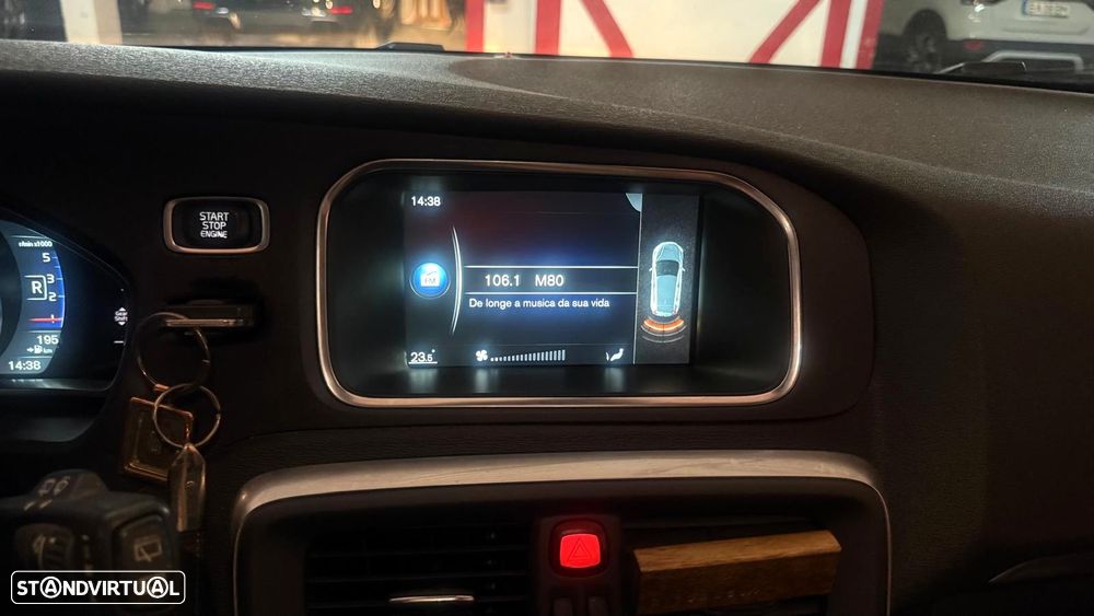 Volvo V40 1.6 D2 R-Design - 15