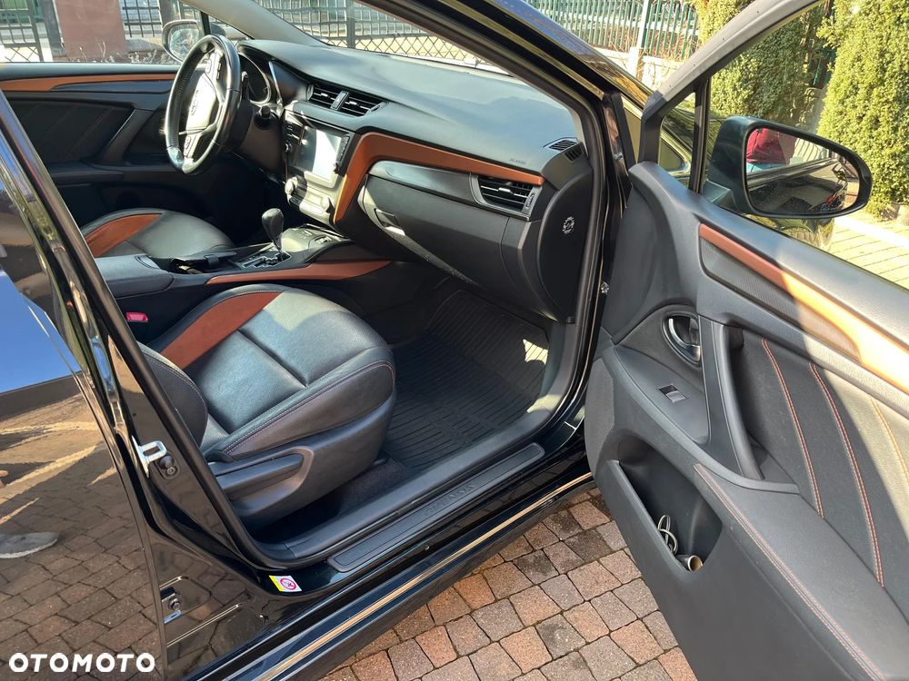 Toyota Avensis 1.8 Prestige MS - 16
