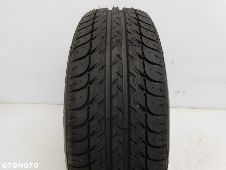 215/65 R16 BFGOODRICH G-GRIP - 1