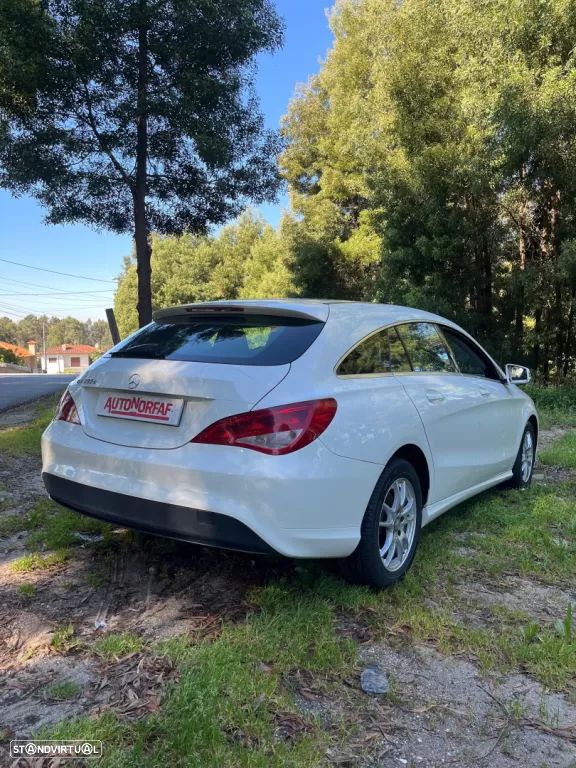 Mercedes-Benz CLA 200 - 4