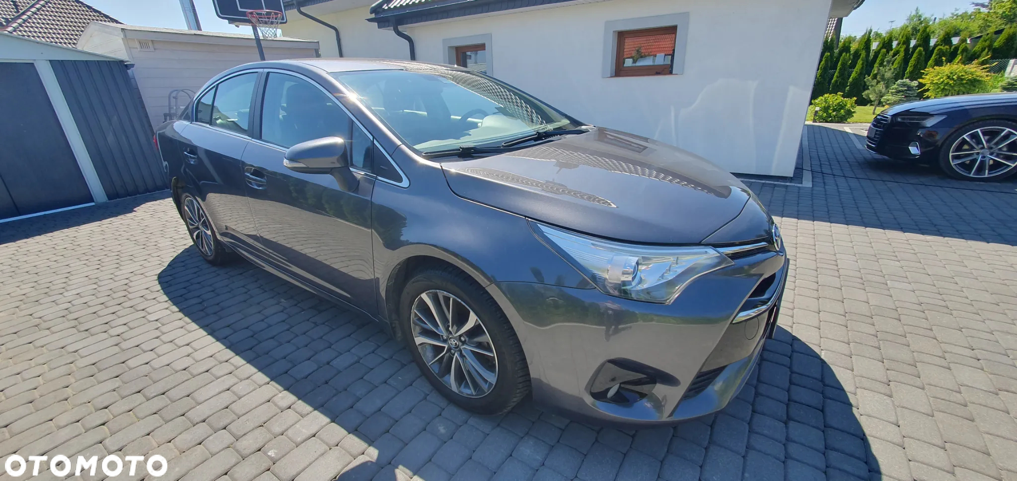 Toyota Avensis 2.0 D-4D Premium - 19