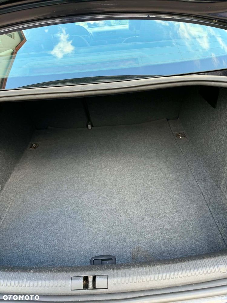 Audi A4 Limousine - 7