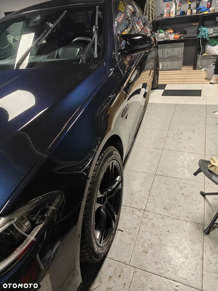 BMW Seria 5 520d - 30