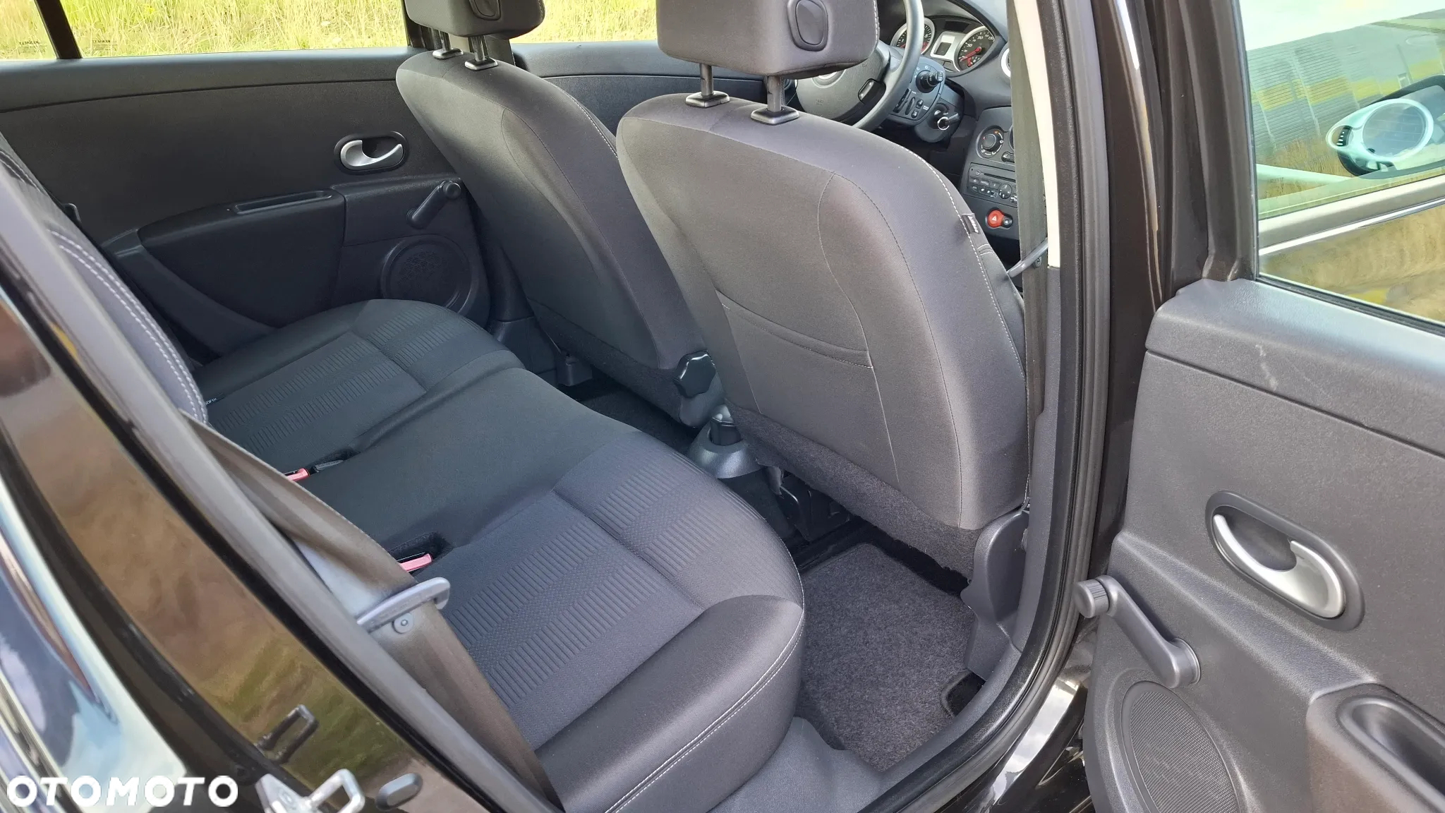 Renault Clio 1.2 TCE Alize - 23