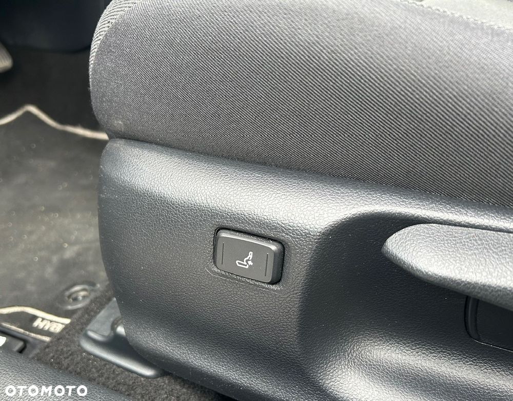 Toyota Corolla 1.8 Hybrid GPF Comfort - 9