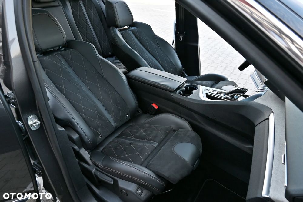 Peugeot 3008 2.0 BlueHDi GT S&S EAT8 - 26