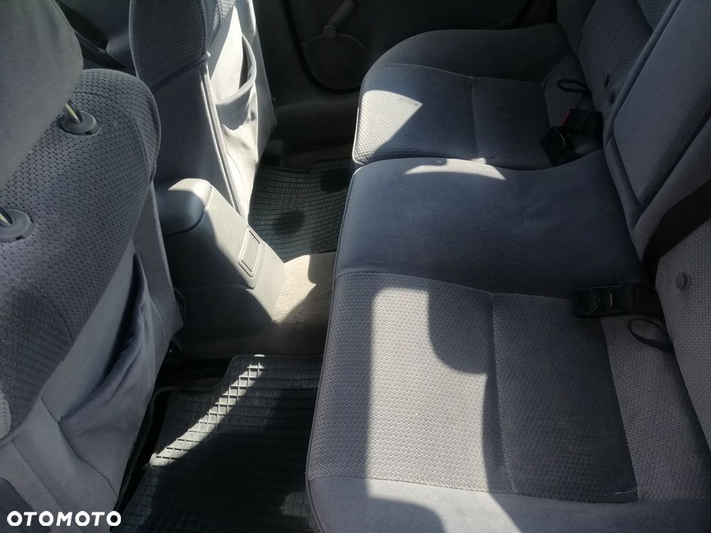 Opel Vectra 1.6 - 7