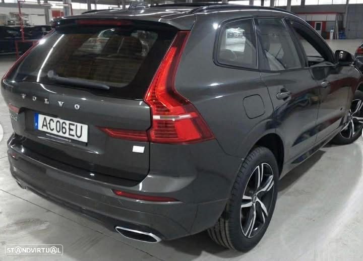 Volvo XC 60 2.0 T8 PHEV R-Design AWD - 3