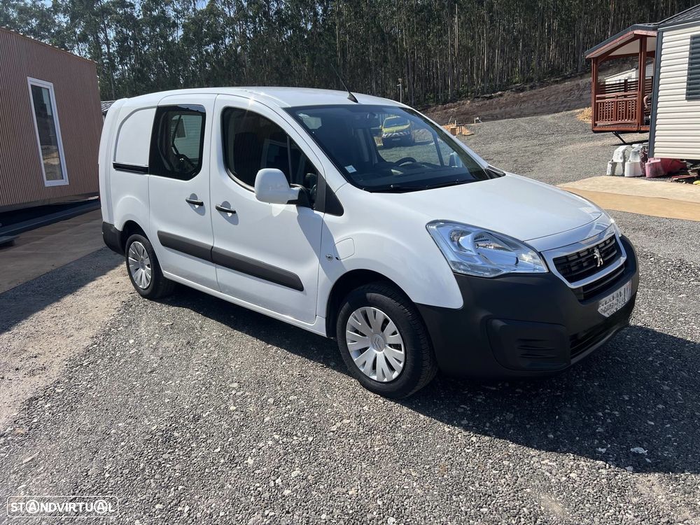 Peugeot e partner van eletrica longa 3 lugares bateria propria - 5