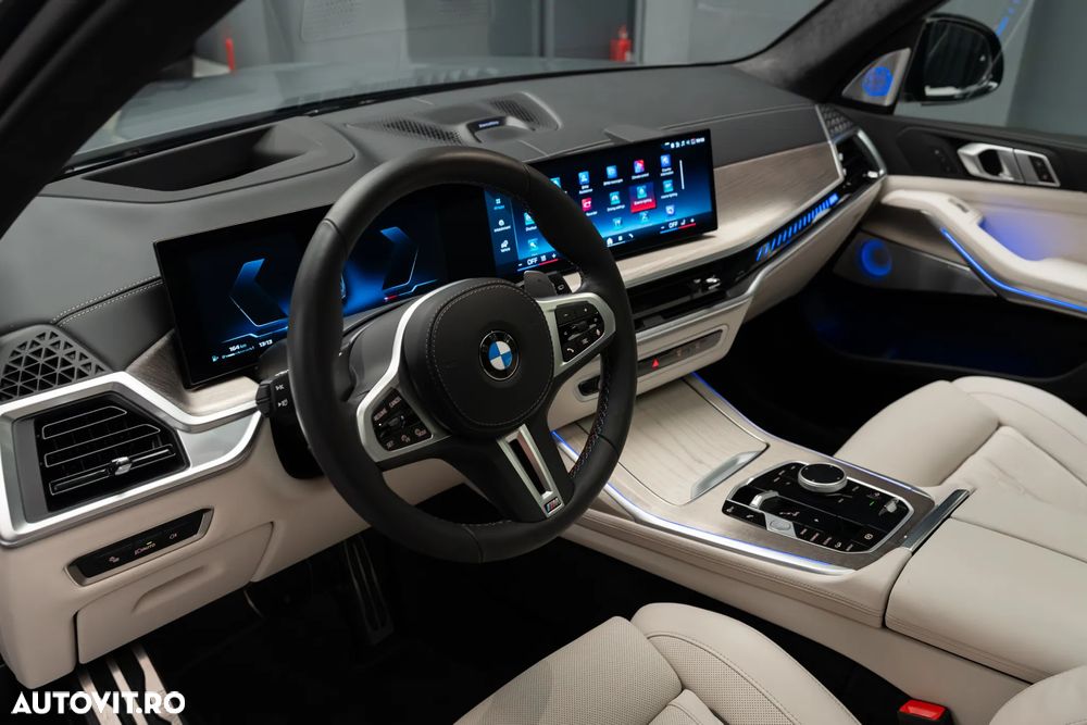 BMW X7 M60i xDrive AT MHEV - 2