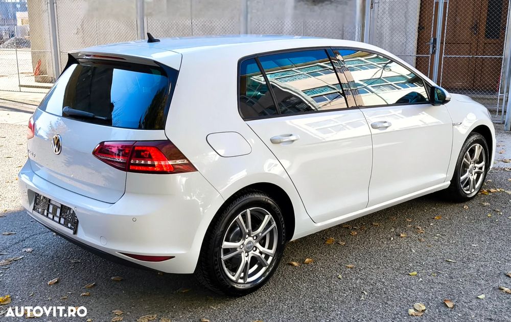 Volkswagen Golf e-Golf - 22