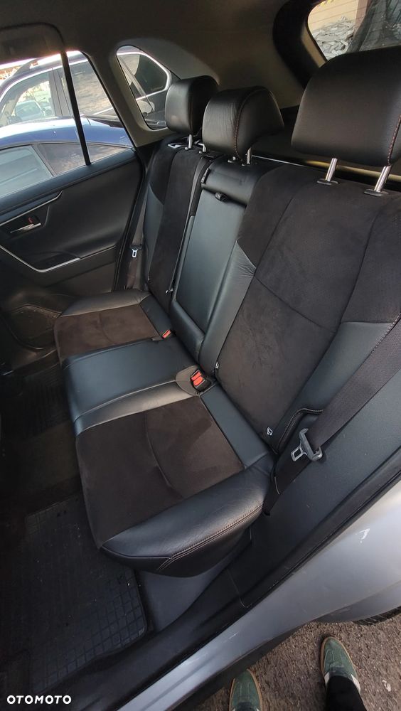 Toyota RAV4 - 19