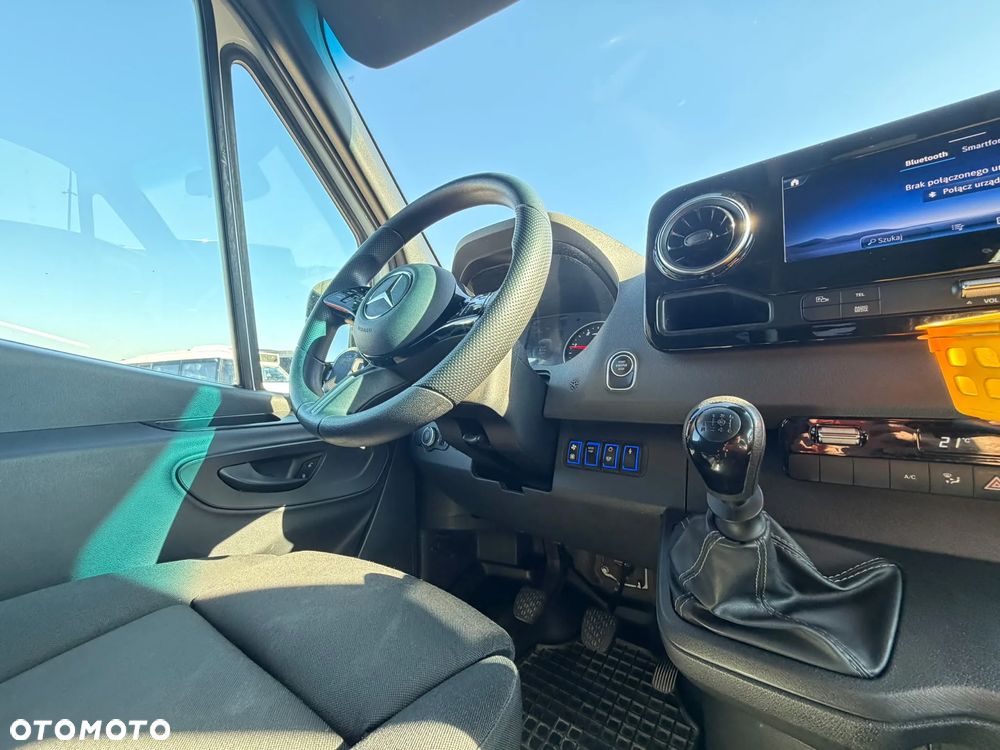 Mercedes-Benz Sprinter 517 - 26