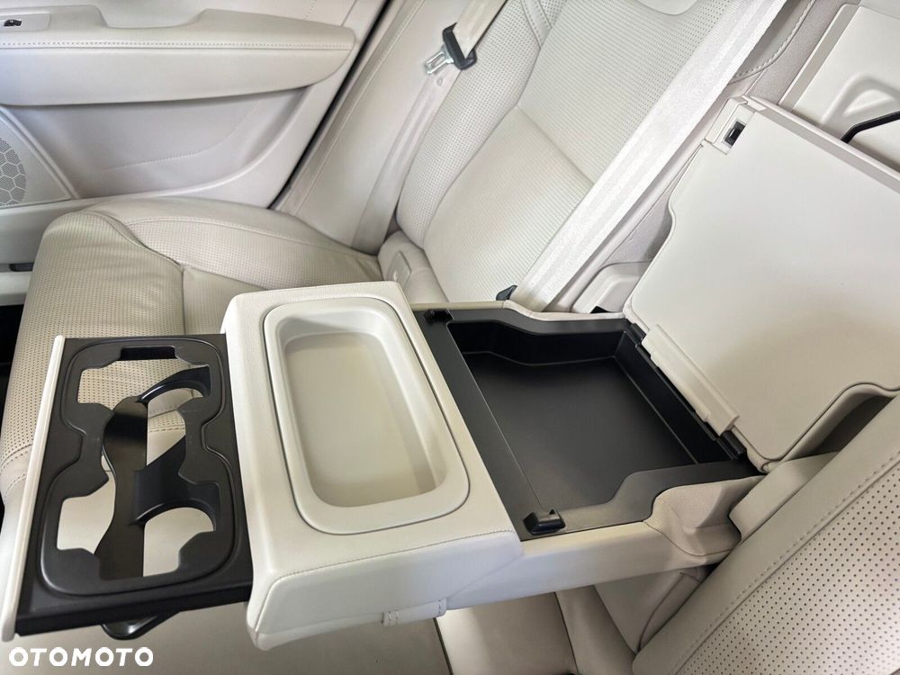 Volvo S90 - 29