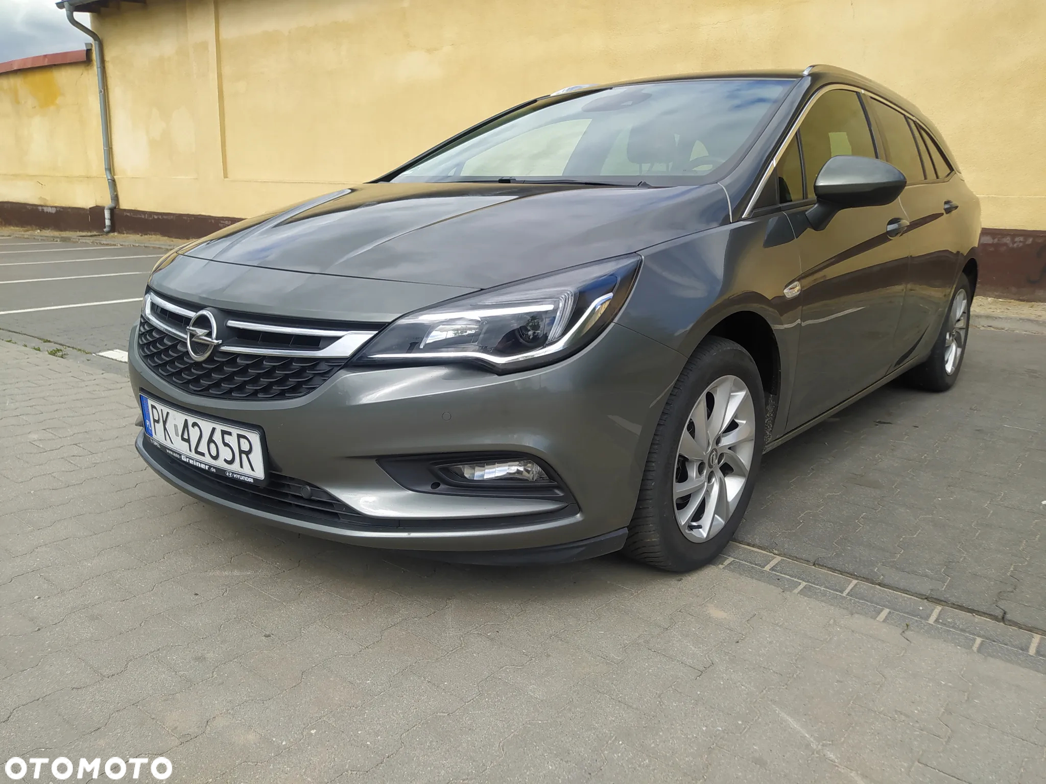 Opel Astra 1.4 Turbo Sports Tourer Dynamic - 2