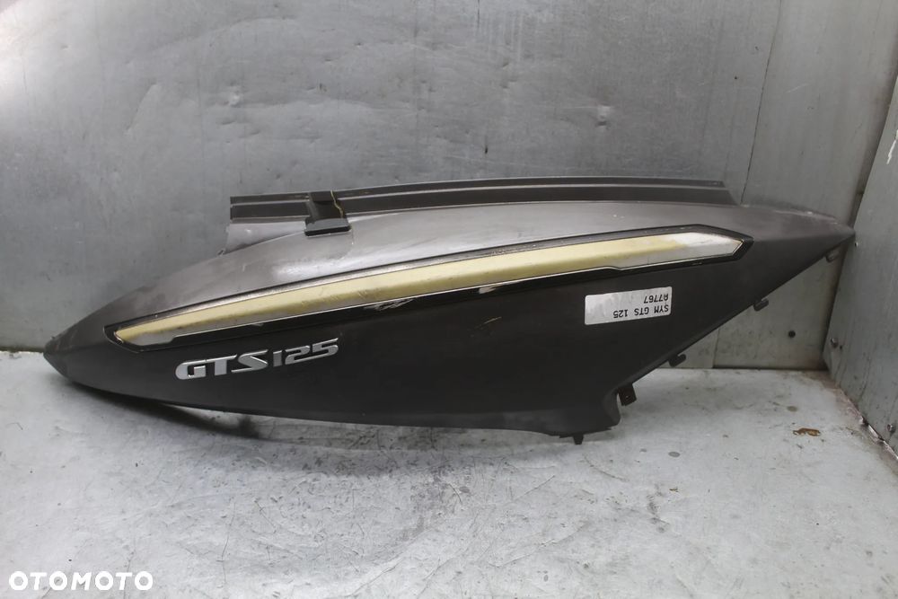 Sym GTS 125 Bok boczek osłona owiewka prawa - 2