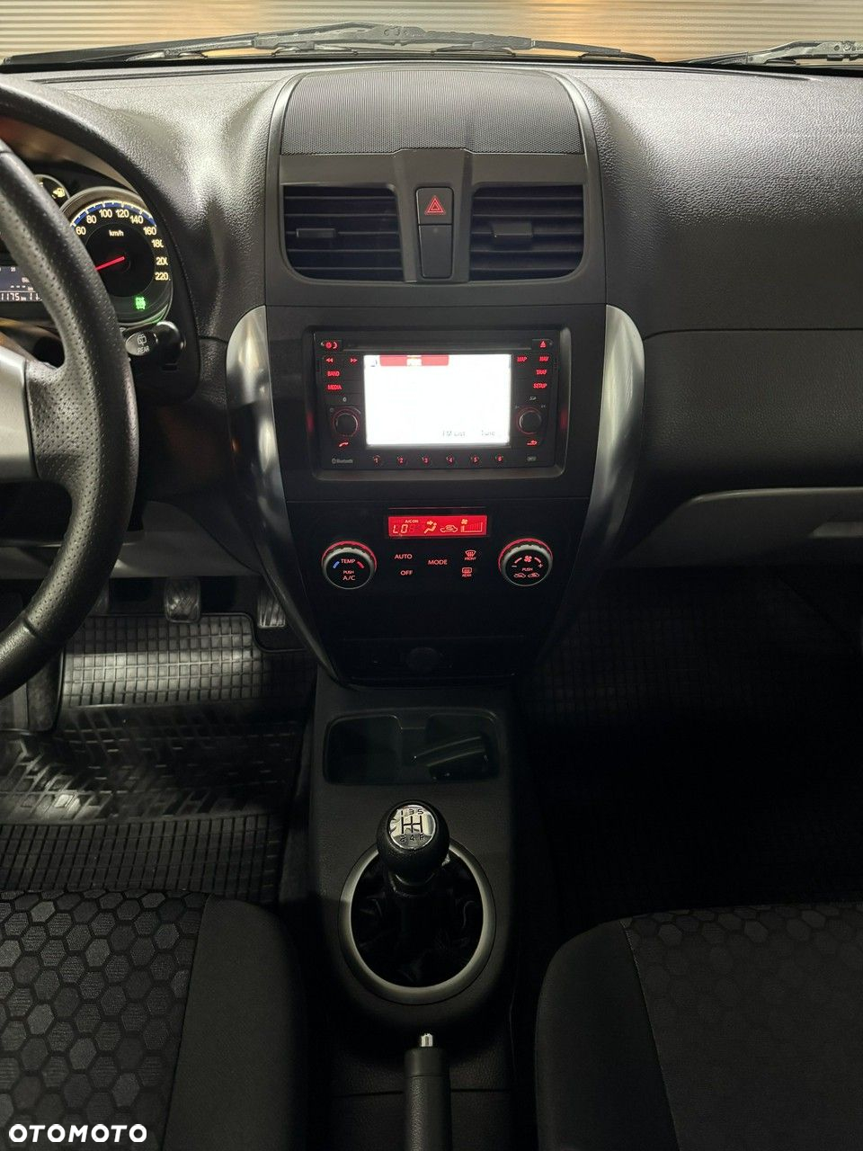 Suzuki SX4 - 28