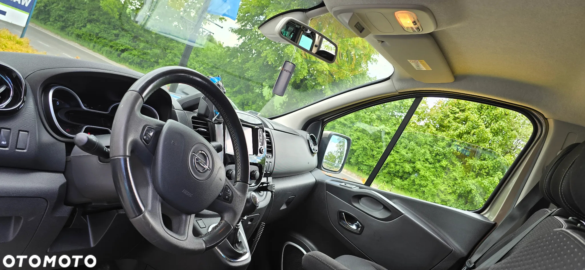 Opel Vivaro - 13